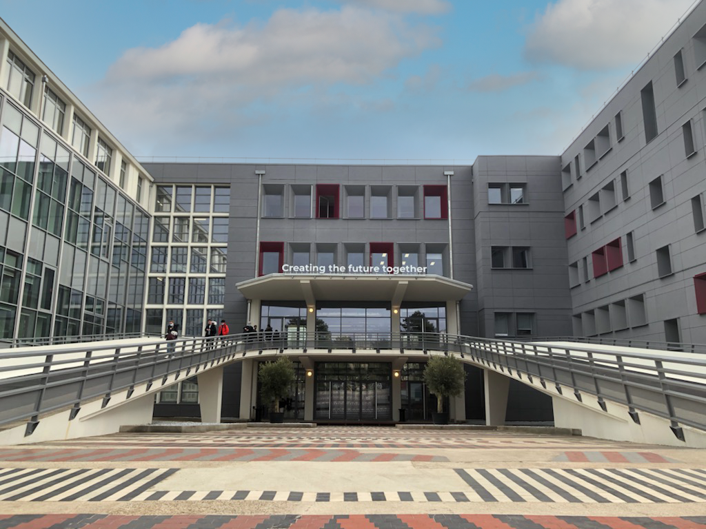 d&eacute;couvrez nos services de r&eacute;novation pr&egrave;s de cachan : travaux de qualit&eacute;, accompagnement personnalis&eacute; et devis gratuit pour sublimer votre habitation.