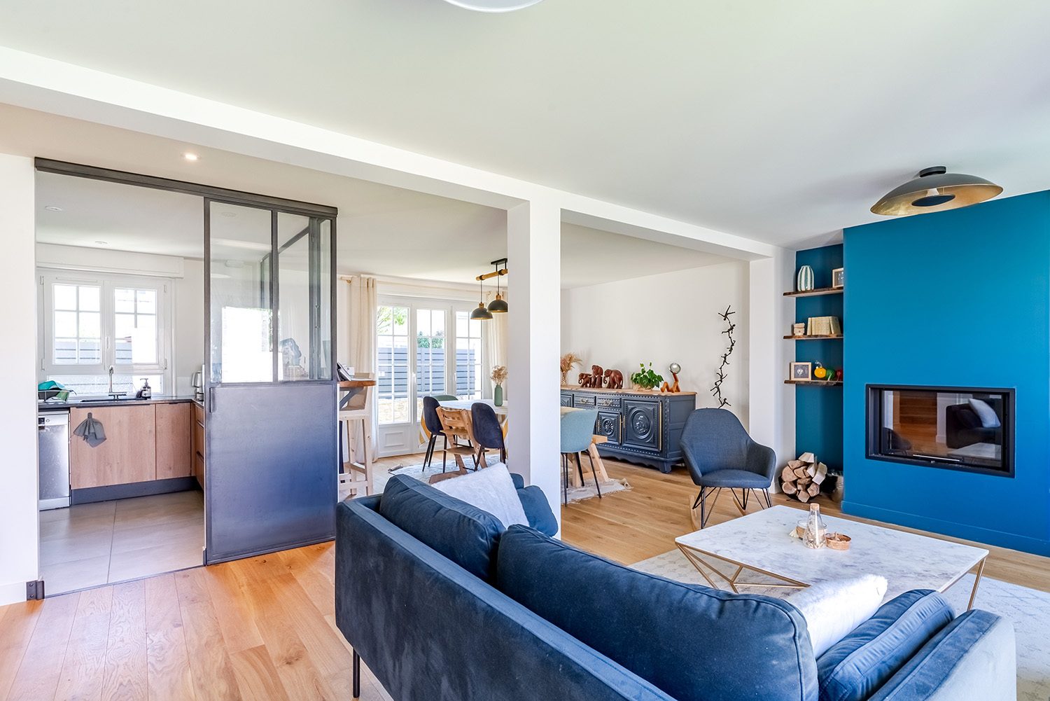 d&eacute;couvrez tout ce qu'il faut savoir sur le co&ucirc;t de r&eacute;novation : estimation des travaux, conseils pour ma&icirc;triser votre budget et astuces pour r&eacute;ussir votre projet de r&eacute;novation en toute s&eacute;r&eacute;nit&eacute;.