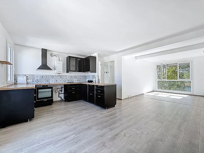 confiez la r&eacute;novation de votre appartement &agrave; cachan &agrave; des experts qualifi&eacute;s. d&eacute;couvrez nos services sur-mesure, conseils personnalis&eacute;s et r&eacute;alisations pour un int&eacute;rieur moderne et fonctionnel.