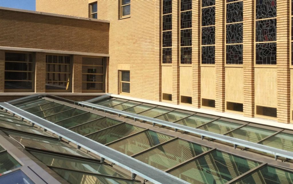 spécialistes de la rénovation de bâtiment à cachan, nous vous accompagnons dans vos projets de rénovation intérieure et extérieure avec des solutions sur-mesure et des professionnels qualifiés. obtenez un devis gratuit !