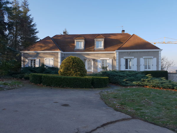 d&eacute;couvrez nos services de r&eacute;novation en &icirc;le-de-france : r&eacute;am&eacute;nagement d'appartements, r&eacute;novation de maisons, conseils personnalis&eacute;s et accompagnement sur-mesure pour tous vos projets immobiliers.