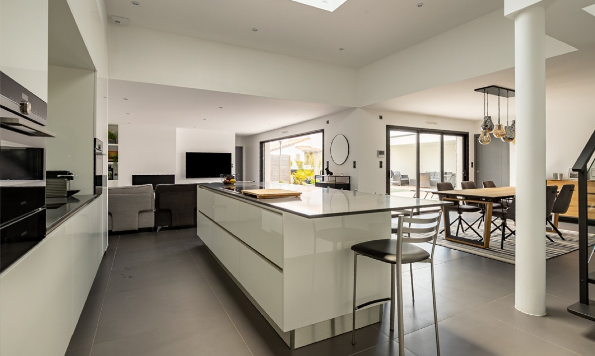 d&eacute;couvrez comment r&eacute;ussir la r&eacute;novation de votre maison avec nos conseils pratiques, id&eacute;es inspirantes et solutions adapt&eacute;es pour transformer votre int&eacute;rieur et valoriser votre bien immobilier.