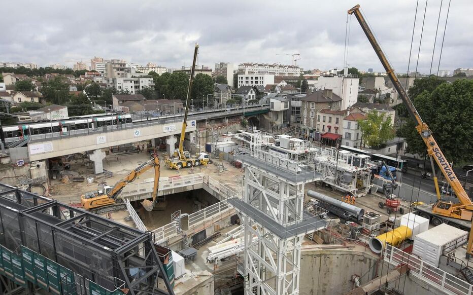 sp&eacute;cialistes des r&eacute;novations &agrave; cachan : travaux de qualit&eacute; pour appartements et maisons, conseils personnalis&eacute;s, devis gratuit. donnez une nouvelle vie &agrave; votre int&eacute;rieur avec notre &eacute;quipe exp&eacute;riment&eacute;e.
