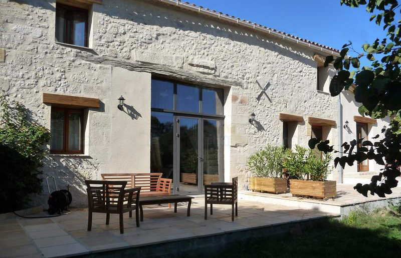 d&eacute;couvrez nos conseils pratiques et astuces pour r&eacute;nover votre maison efficacement. inspirez-vous de nos id&eacute;es de r&eacute;novation pour transformer votre int&eacute;rieur, optimiser votre budget et valoriser votre bien immobilier.