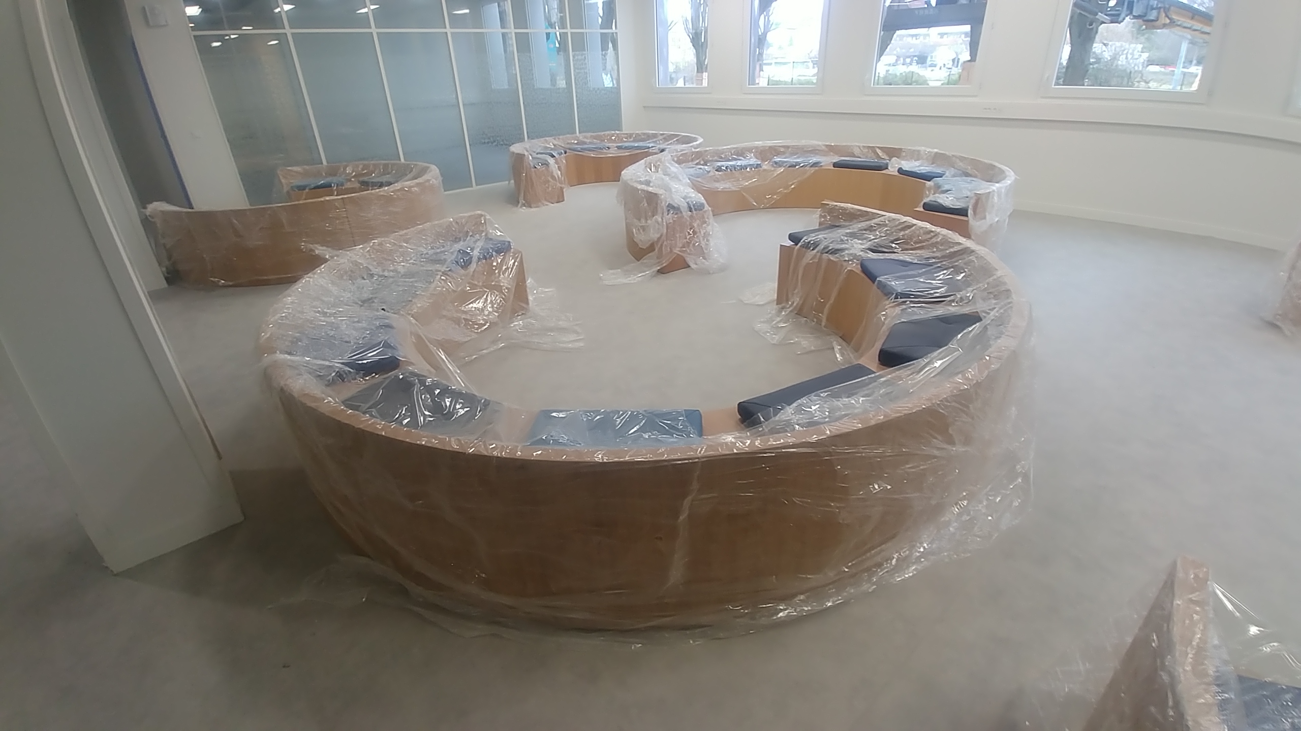 confiez vos travaux d'int&eacute;rieur &agrave; cachan &agrave; des professionnels qualifi&eacute;s. r&eacute;novation, am&eacute;nagement, peinture, &eacute;lectricit&eacute; : obtenez un devis gratuit et personnalis&eacute; pour sublimer votre espace.