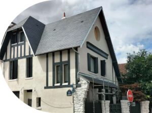 faites appel à des experts qualifiés pour la rénovation de votre toiture à paris et assurez la durabilité et l'esthétique de votre habitation.