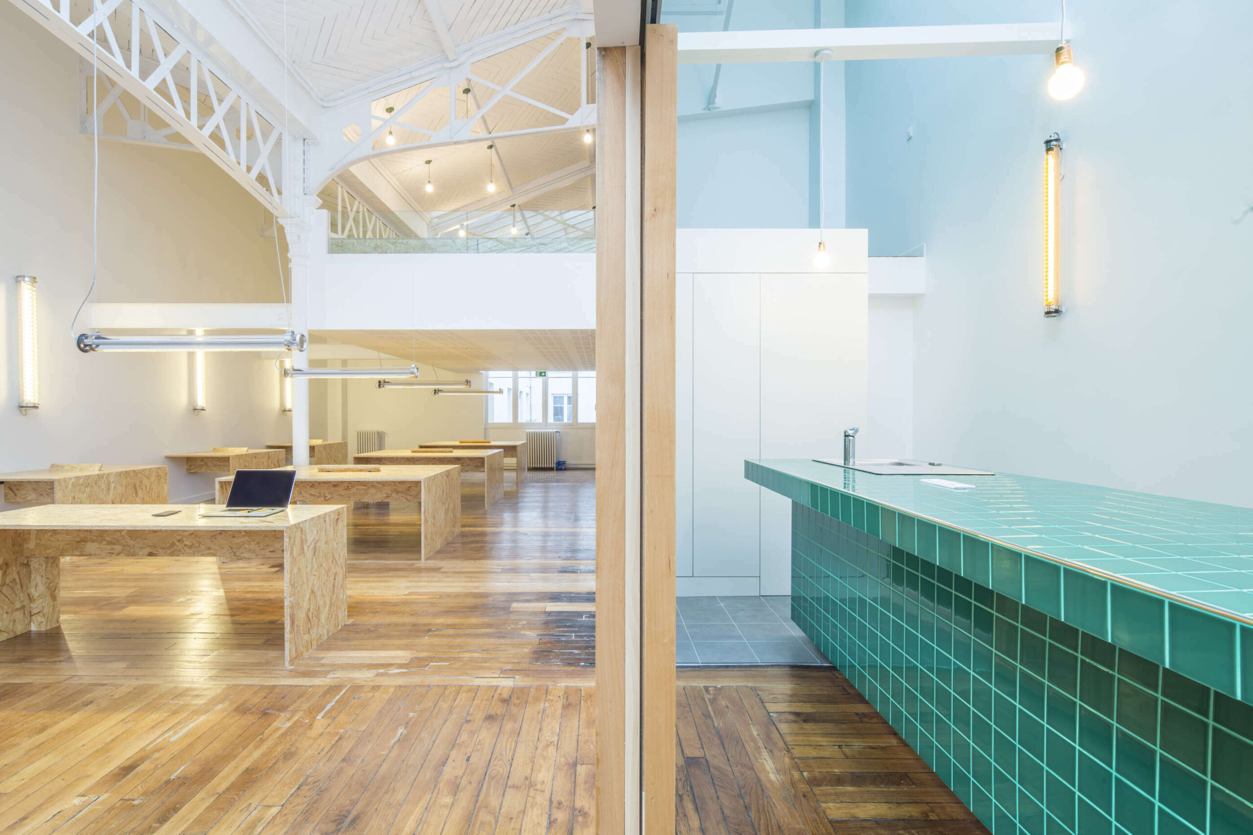 expert en rénovation intérieure à paris 19, nous transformons votre espace avec des solutions sur mesure, alliant qualité et élégance.